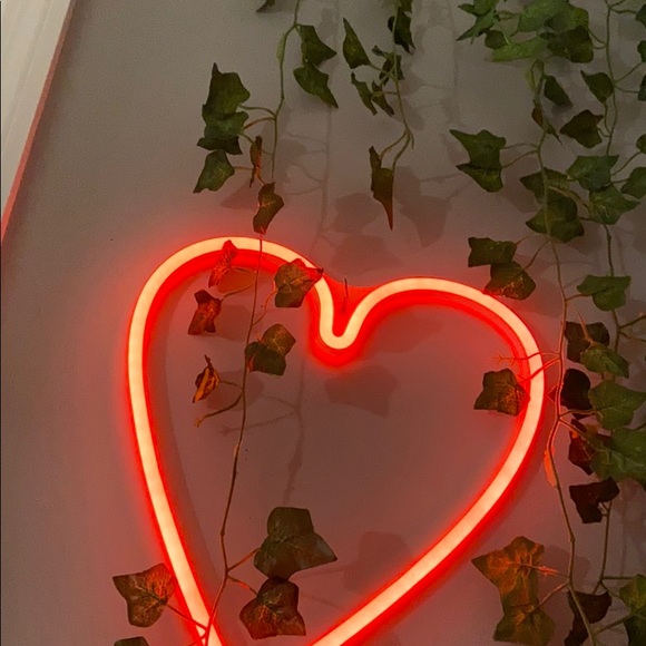 Meet your Posher, Emma - Picture 1 of 1